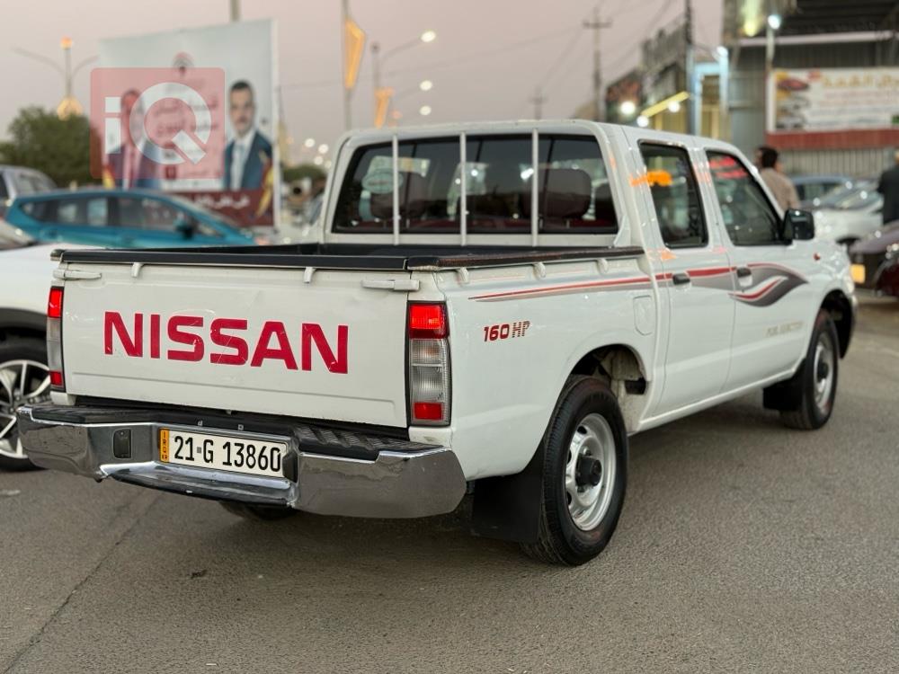 نيسان بيك اب